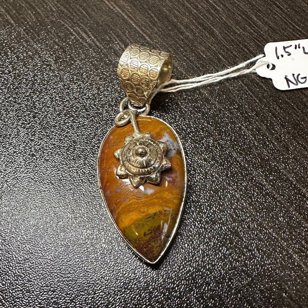 Solid sterling silver and jasper‎ cabochon pendant!
